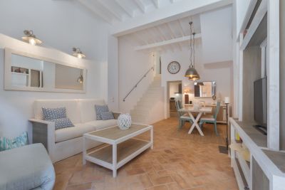 Renoviertes Stadthaus mit Terrasse in Sóller Renoviertes Stadthaus mit Terrasse in Sóller